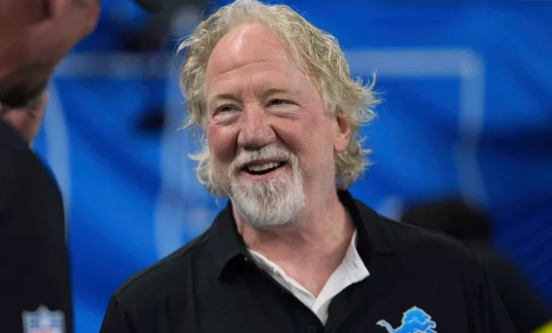 Arrest warrant issued for actor Timothy Busfield Allegations relate to child sexual abuse